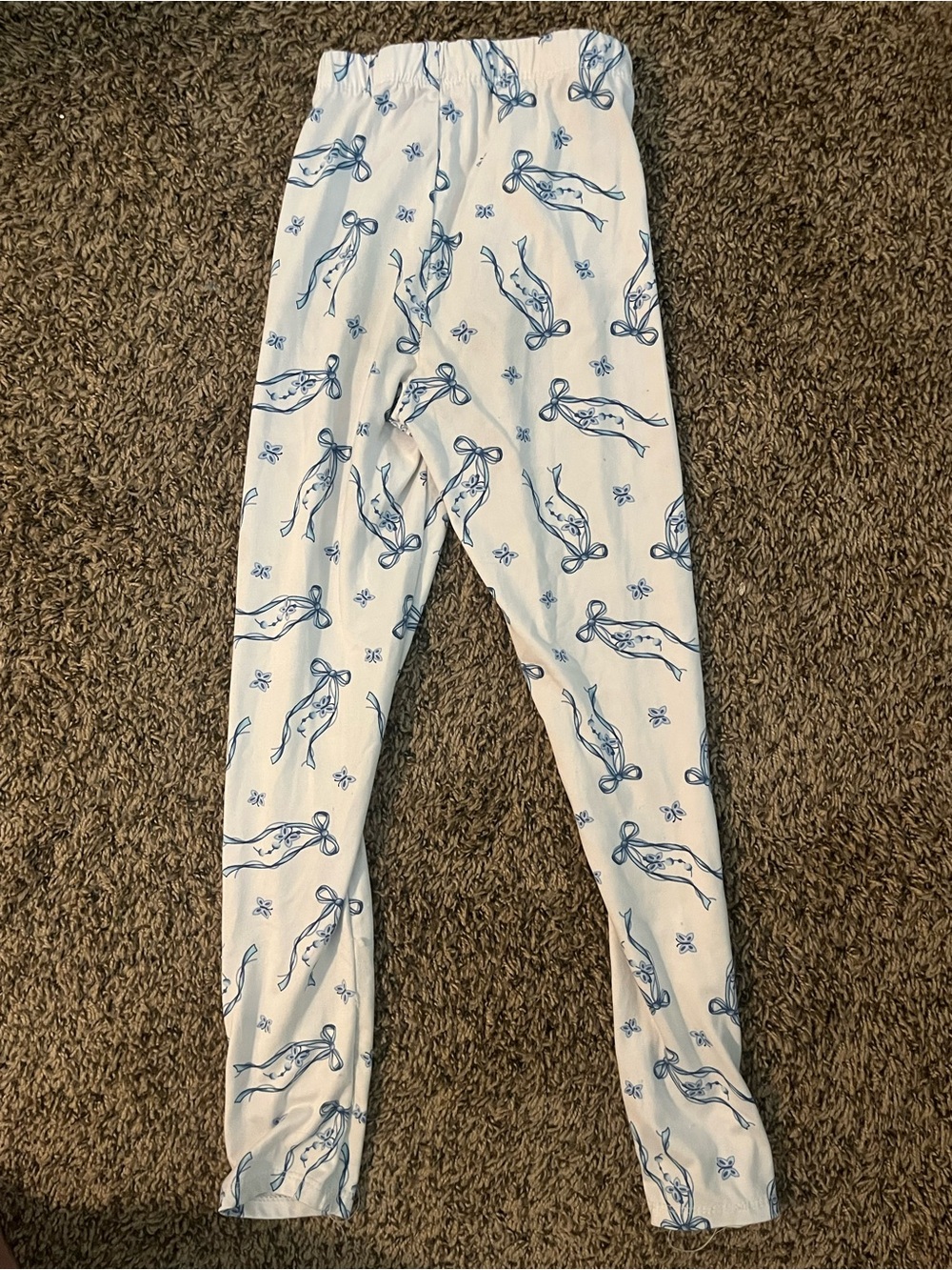 White Leggings with Blue Bow & blue flowers pattern